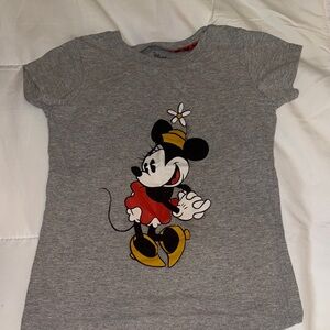 Disney Minnie Mouse Gray T-Shirt with Red and Yellow Accents